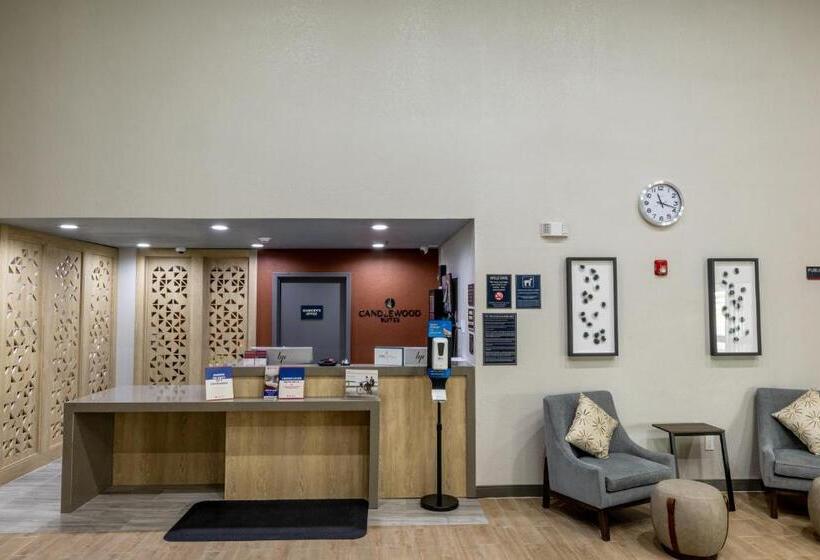 ホテル Candlewood Suites Wichita Northwest, An Ihg