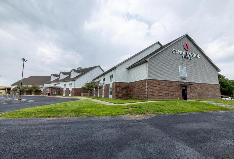 ホテル Candlewood Suites Wichita Northwest, An Ihg