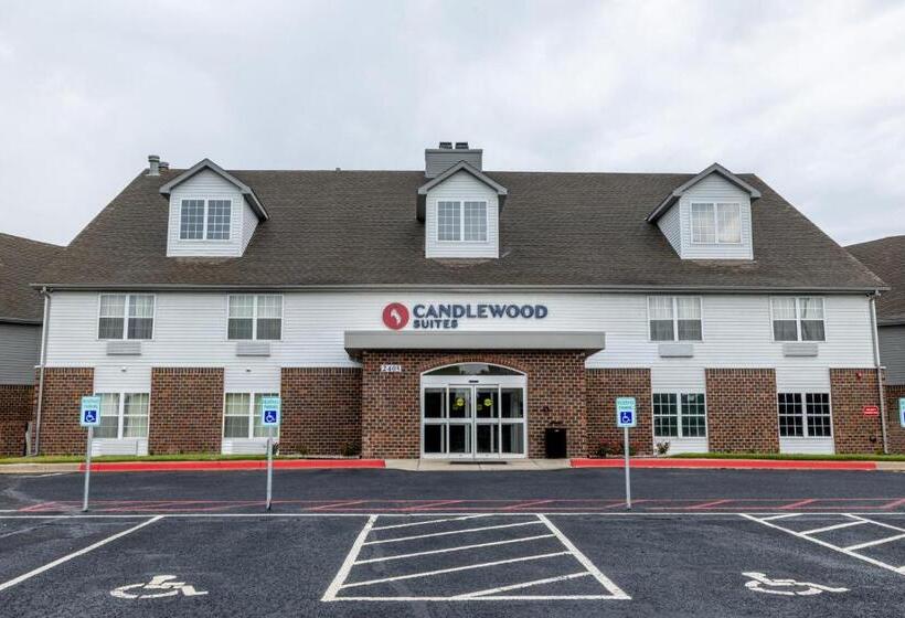 ホテル Candlewood Suites Wichita Northwest, An Ihg