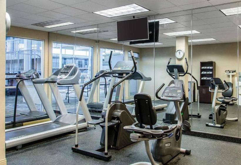 فندق Clarion Inn Pocatello