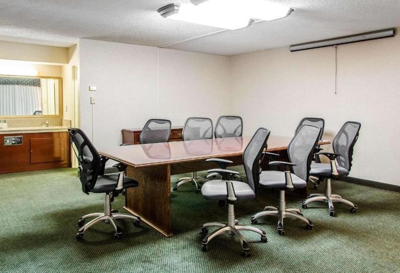 فندق Clarion Inn Pocatello