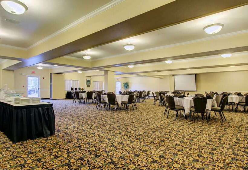 فندق Clarion Suites Anchorage Downtown