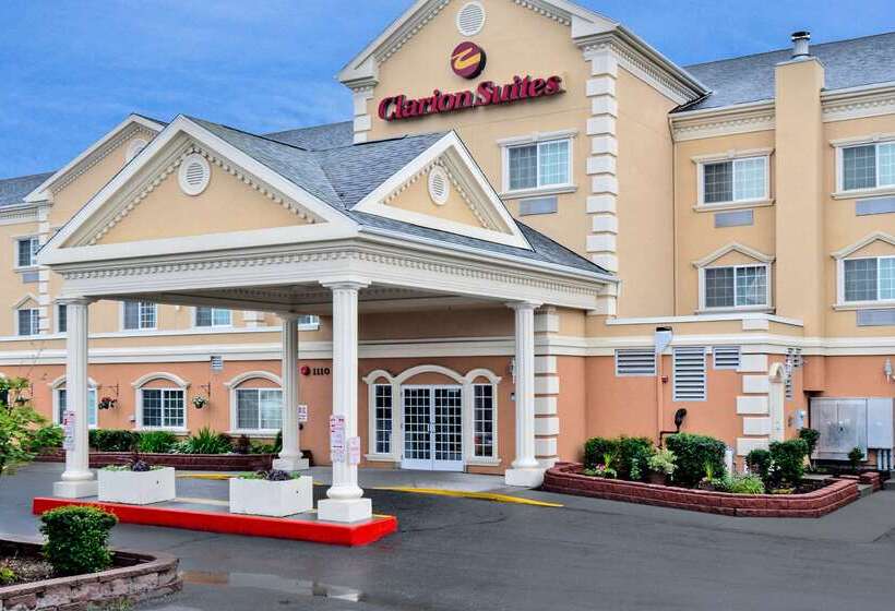 فندق Clarion Suites Anchorage Downtown