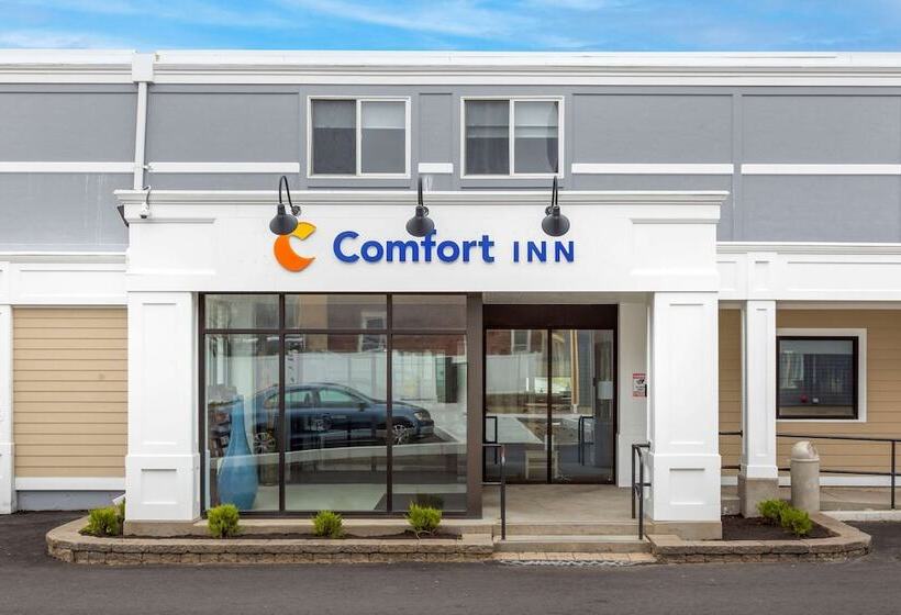 Отель Comfort Inn Hyannis  Cape Cod