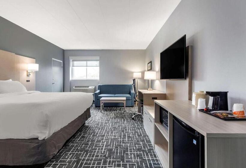 Отель Comfort Inn Hyannis  Cape Cod