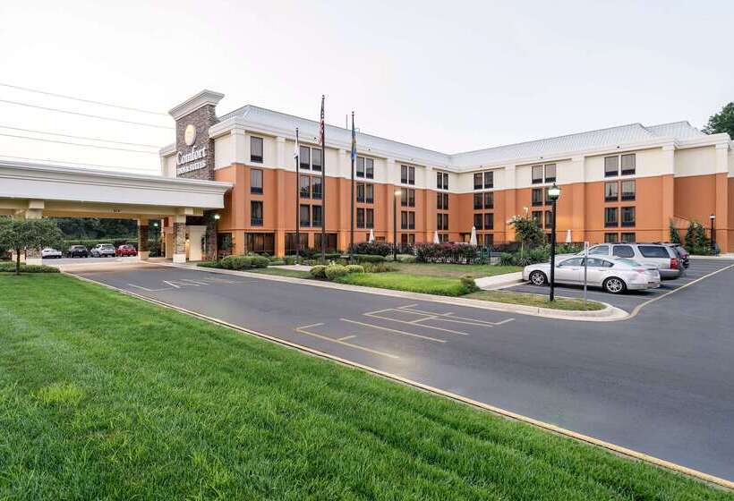 فندق Comfort Inn & Suites Newark  Wilmington