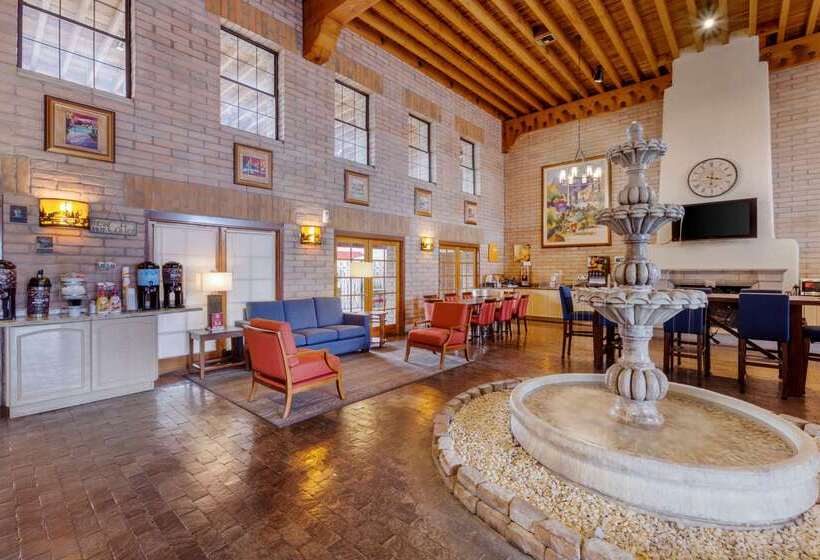 هتل Comfort Suites At Sabino Canyon