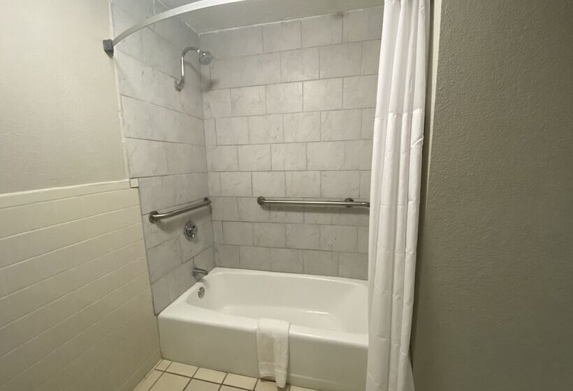 酒店 Days Inn By Wyndham Ozark