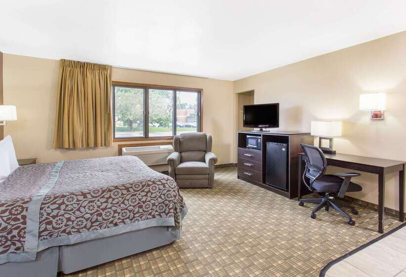 فندق Days Inn & Suites By Wyndham Waterloo