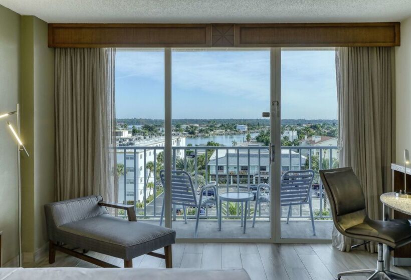 فندق Doubletree Beach Resort By Hilton Tampa Bay   North Redingto