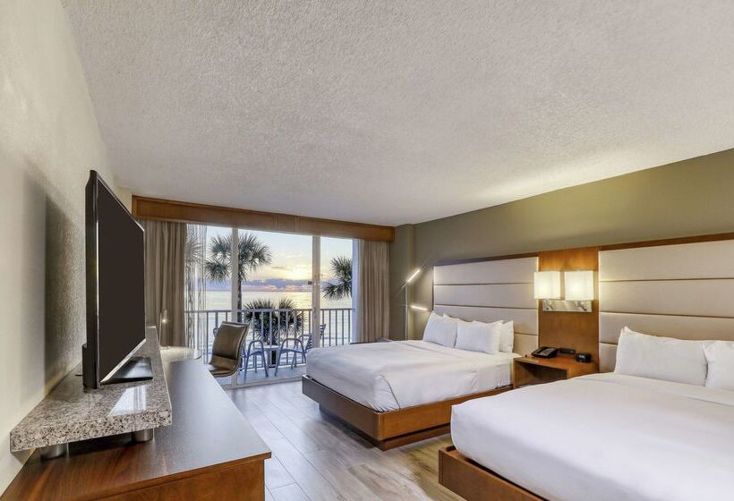 فندق Doubletree Beach Resort By Hilton Tampa Bay   North Redingto