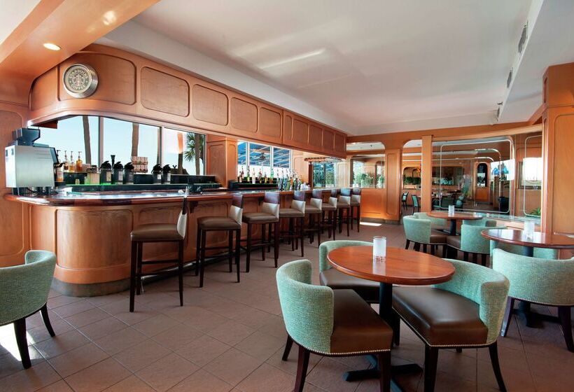 בית מלון כפרי Doubletree Beach Resort By Hilton Tampa Bay   North Redingto