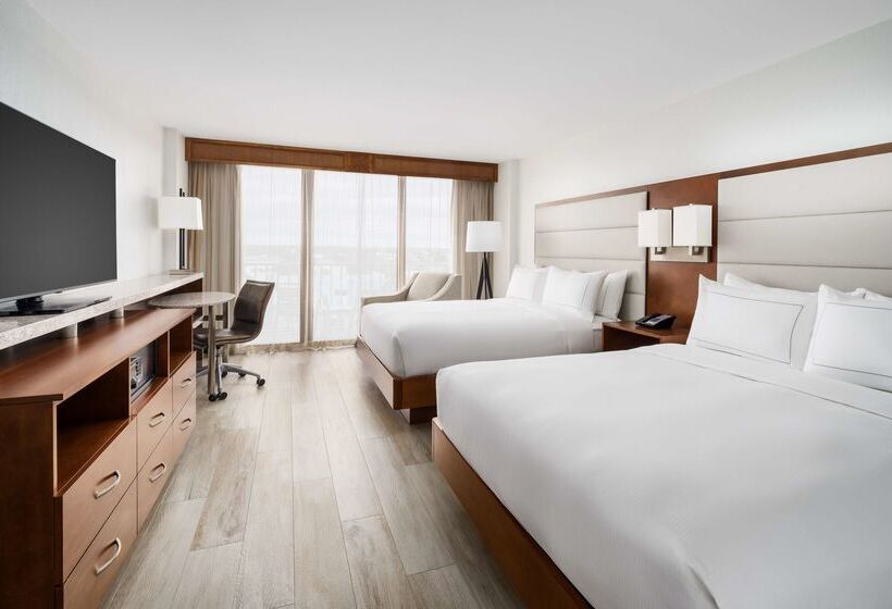 בית מלון כפרי Doubletree Beach Resort By Hilton Tampa Bay   North Redingto