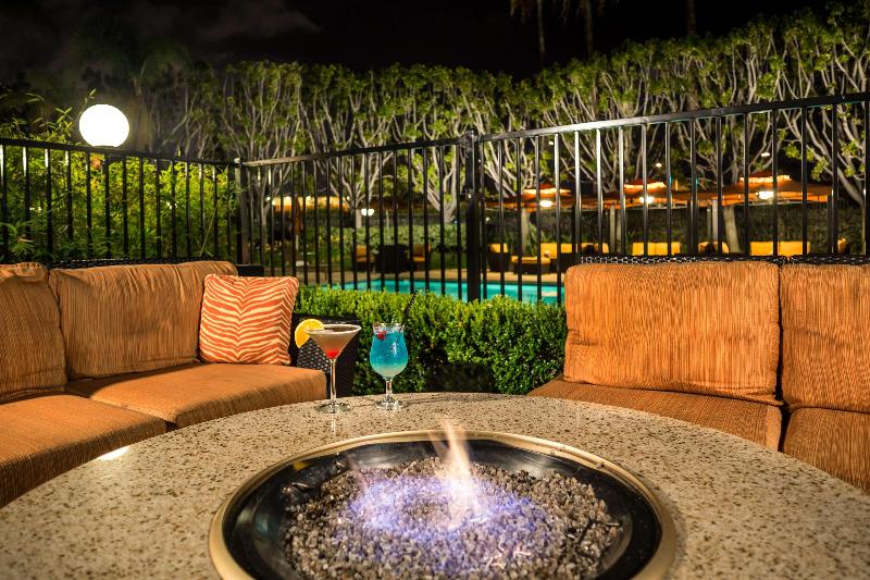 בית מלון כפרי Doubletree By Hilton  Carson