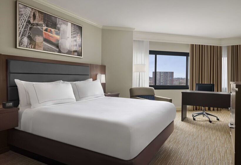 فندق Doubletree By Hilton Fort Lee   George Washington Bridge