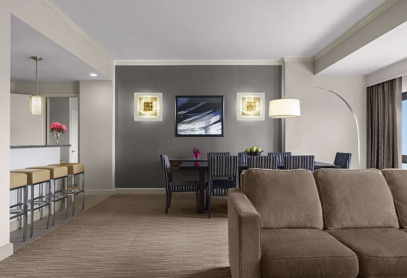 فندق Doubletree By Hilton Fort Lee   George Washington Bridge