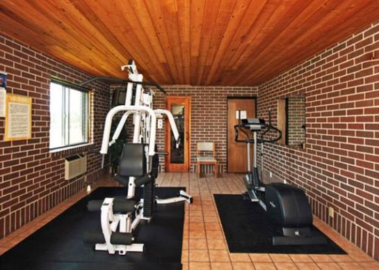 Отель Econo Lodge Inn And Suites Dub