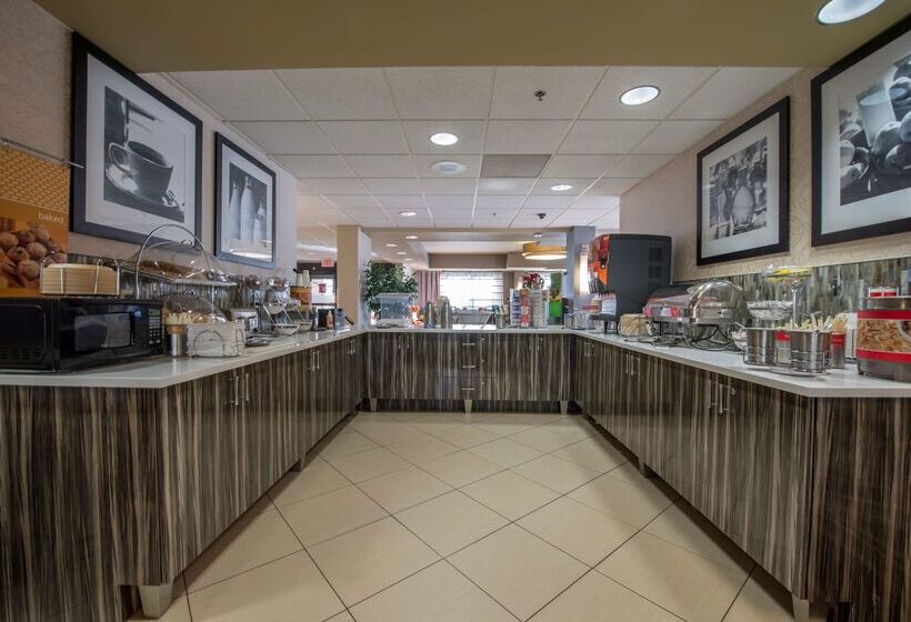 فندق Hampton Inn Atlanta   Newnan