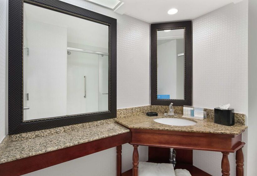 فندق Hampton Inn Atlanta   Newnan