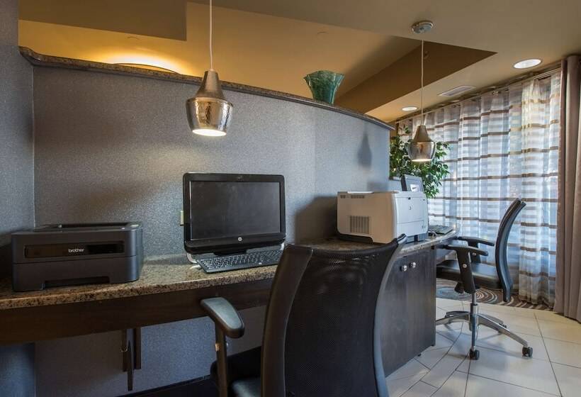 فندق Hampton Inn Atlanta   Newnan