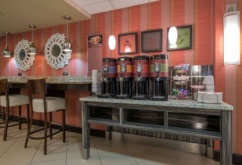 فندق Hampton Inn Atlanta   Newnan