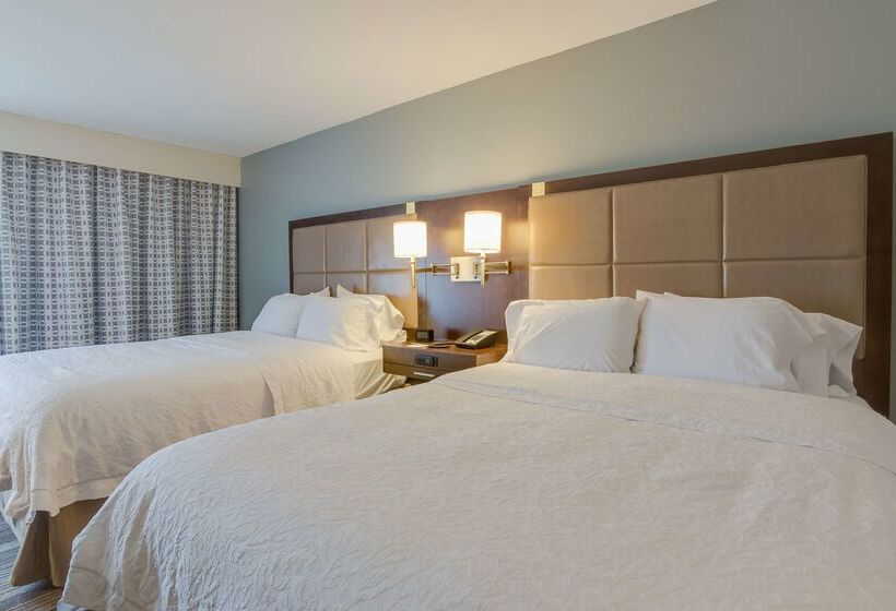 هتل Hampton Inn Bellevue / Nashvillei40 West