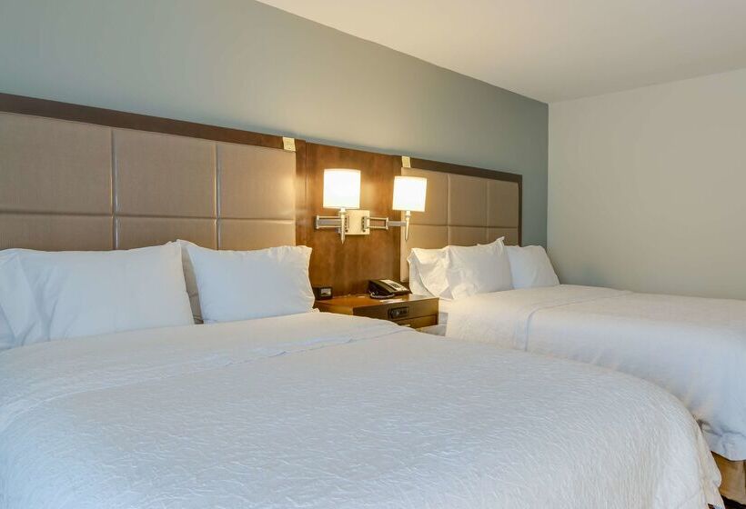 هتل Hampton Inn Bellevue / Nashvillei40 West