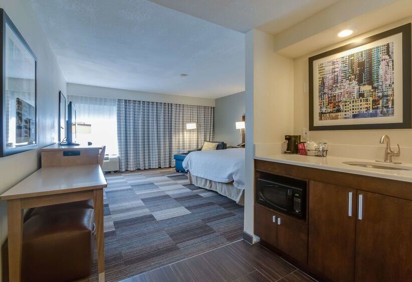 هتل Hampton Inn Bellevue / Nashvillei40 West