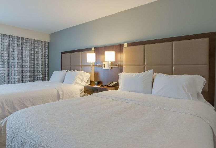 هتل Hampton Inn Bellevue / Nashvillei40 West