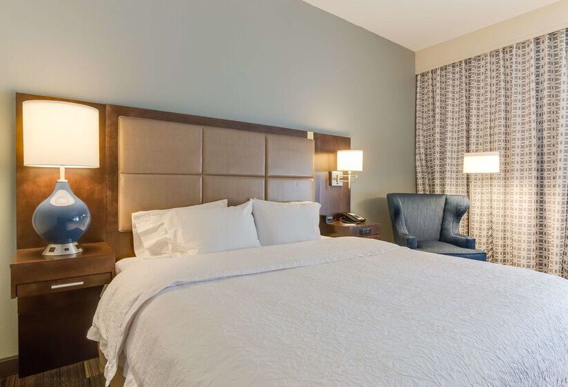 هتل Hampton Inn Bellevue / Nashvillei40 West