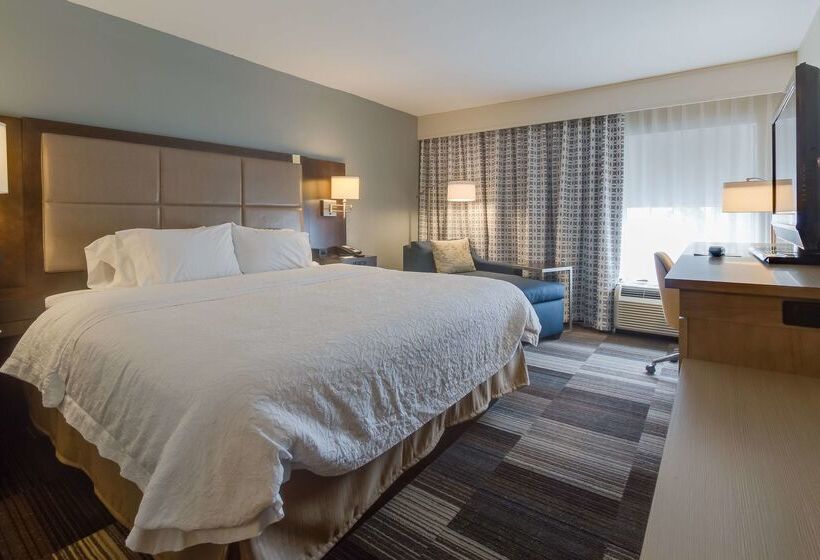 هتل Hampton Inn Bellevue / Nashvillei40 West