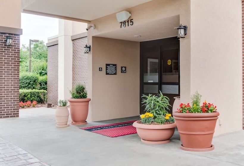 هتل Hampton Inn Bellevue / Nashvillei40 West