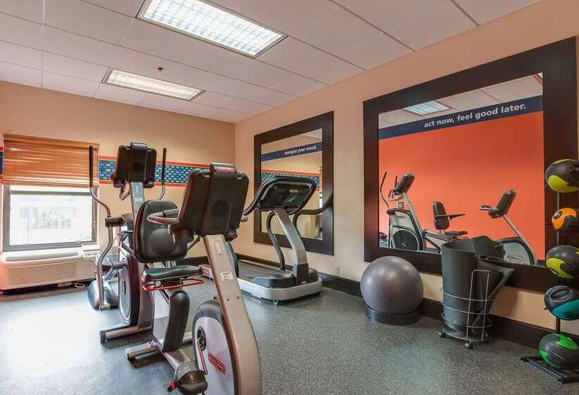 هتل Hampton Inn Bellevue / Nashvillei40 West