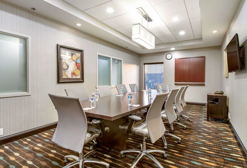 هتل Hampton Inn Columbus West