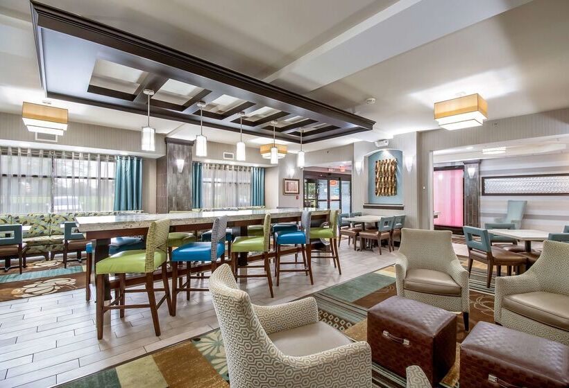 בית מלון כפרי Hampton Inn Columbus West