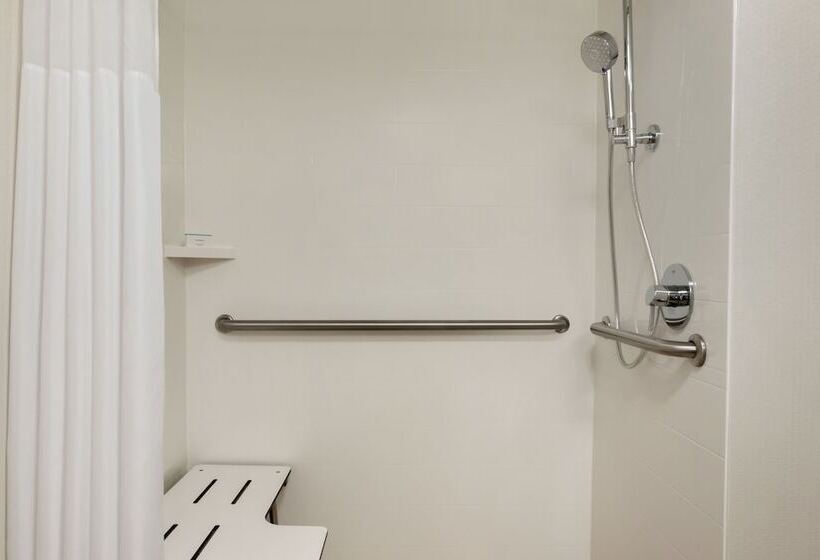 هتل Hampton Inn West Des Moines Lake Drive