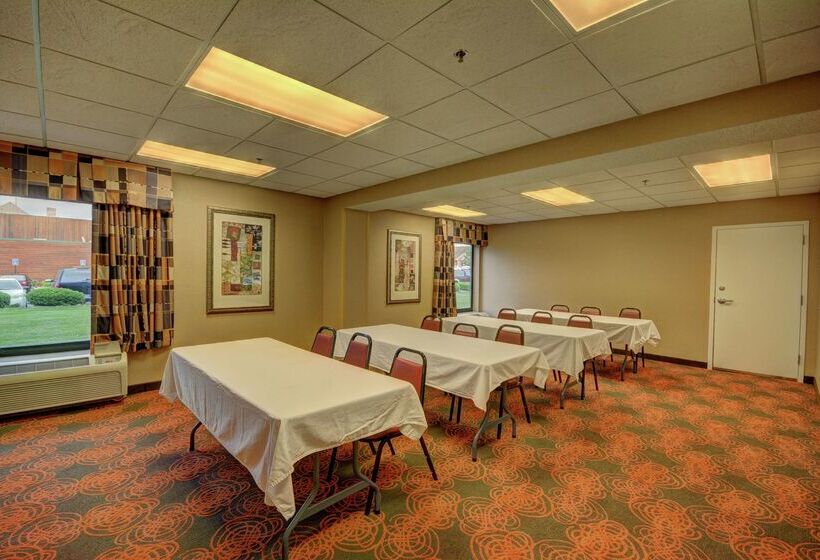 בית מלון כפרי Hampton Inn By Hilton Indianapolis South