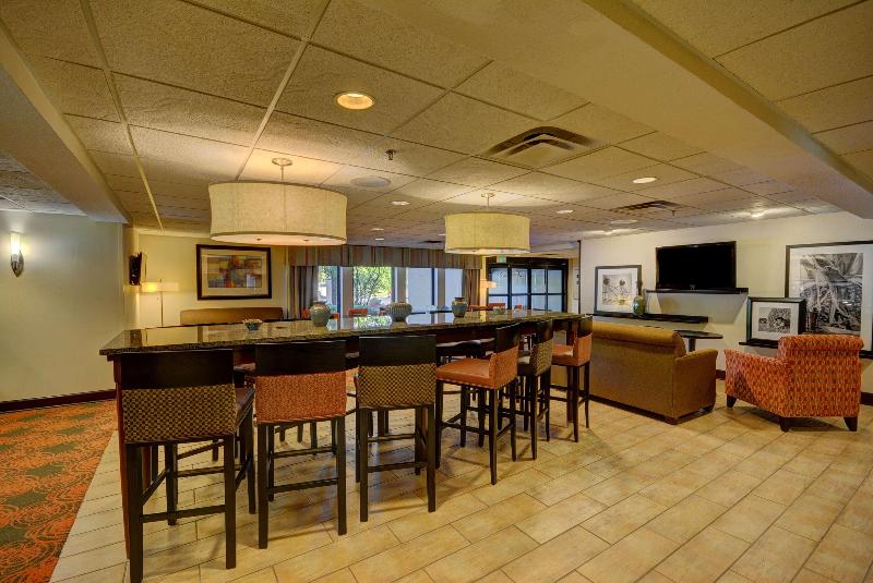 בית מלון כפרי Hampton Inn By Hilton Indianapolis South