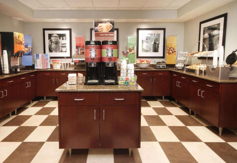 בית מלון כפרי Hampton Inn By Hilton Indianapolis South