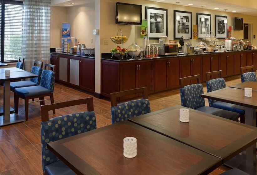 فندق Hampton Inn By Hilton New Bedford/fairhaven