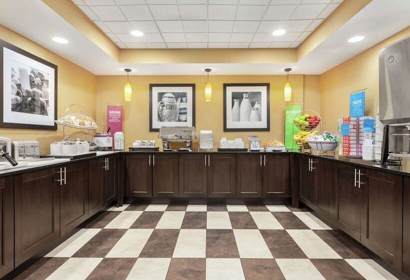 فندق Hampton Inn Oklahoma City I 40 E