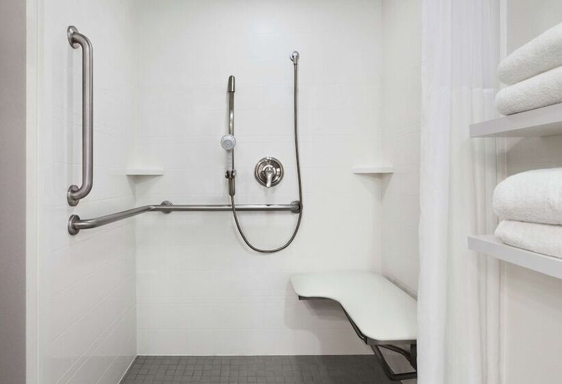 فندق Hampton Inn Oklahoma City I 40 E