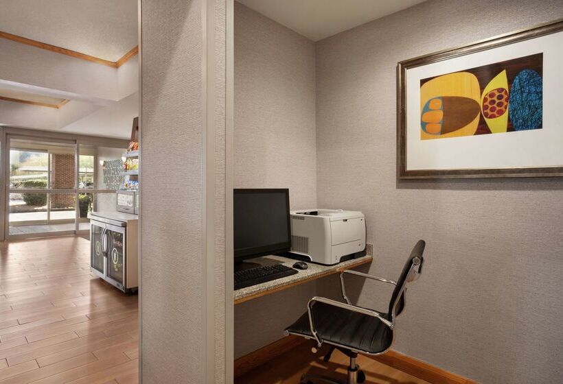 هتل Hampton Inn Phoenixmidtowndowntown Area