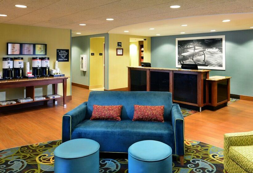 Отель Hampton Inn Raleigh/town Of Wake Forest