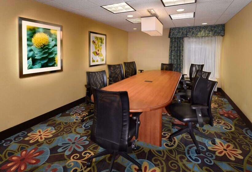 Отель Hampton Inn Raleigh/town Of Wake Forest