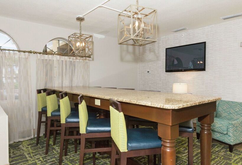 فندق Hampton Inn St. Augustine Beach