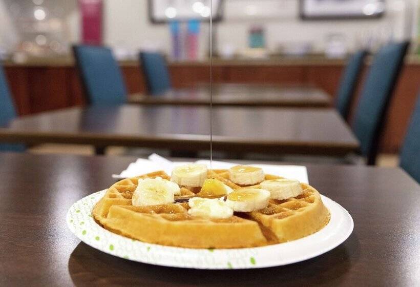 فندق Hampton Inn St. Augustine Beach