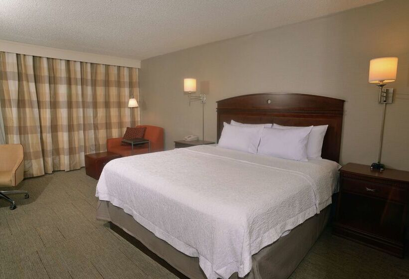 בית מלון כפרי Hampton Inn Springfield South
