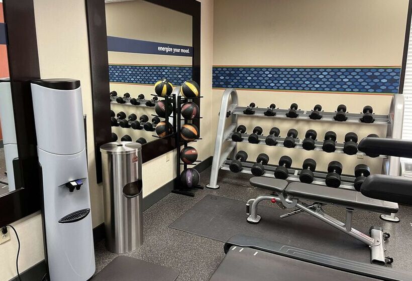 فندق Wingate By Wyndham St Louis Airport