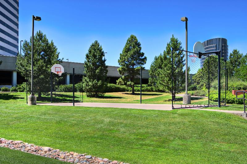 هتل Hampton Inn & Suites Denver Tech Center